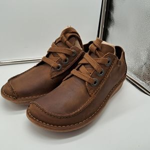 Comfy Clark's brown ankle Booties, Size 7